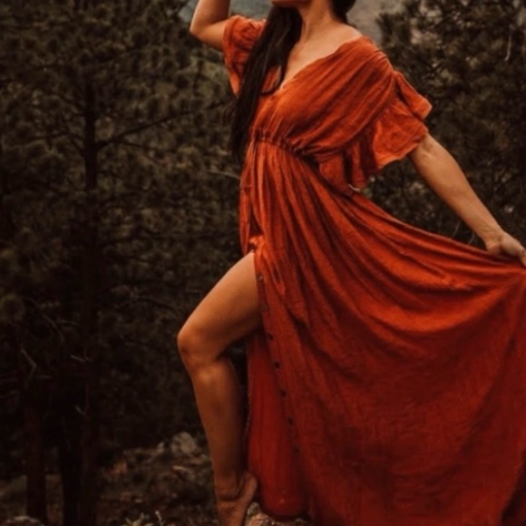 **LAST ONE** Boho Plunging Neck Gauze Cover Up Photoshoot Maternity Maxi Dress - Picture 7 of 13